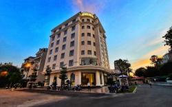 Lotus Hotel and Apartment