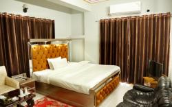 Hotel Heaven Inn