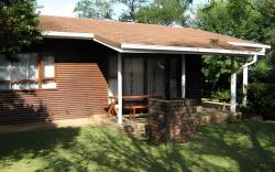 Log Cabin & Settlers Village
