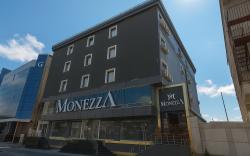 Monezza Hotel
