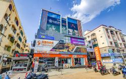 FabHotel SSR Fern Suites - 100M from GSM Mall Madeenaguda