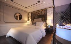 Elisa Hotel