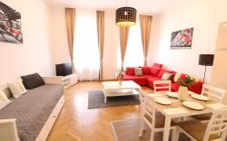 Real Apartments Revay