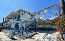 Qilin Mountain & Sea Lodging