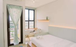 Simply Look Studio Transpark Bintaro By Travelio