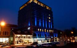The Holman Grand Hotel