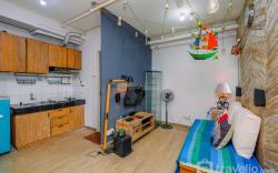 Comfort 1BR at Pakubuwono Terrace By Travelio