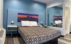 La Casa Motel, Burbank Airport