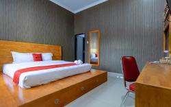 RedDoorz Syariah near UISU Medan