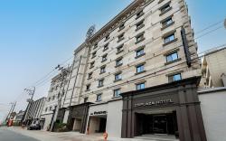 Cheonan CS Plaza Hotel
