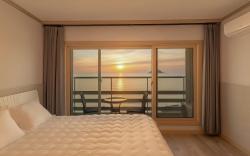 Sokcho Bird Island Pension