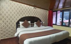 Goroomgo Chand Regency Near Near Mall Road Nainital