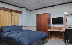 White orchid hotel and homestay @ Bua yai