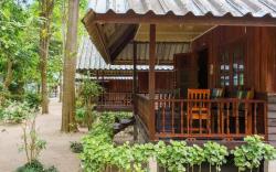 SB Fan Bungalow : 3 Pax (A6)