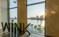 Wink Icon Hotel Danang Riverside - Luxury Suites - 24hrs Stay & Rooftop Pool Bar