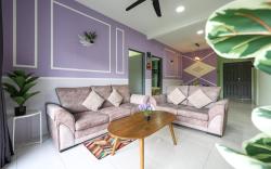 Moonight Bliss Retreat @ Emerald Avenue Cameron. 