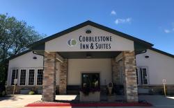 Cobblestone Inn & Suites - Denison - Majestic Hills