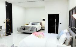 MeeTHan House
