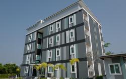 living at Sphere with Deluxe room
