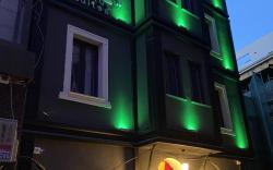 Cactus Suites
