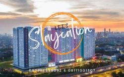 Apartemen Green Pramuka City, Di pusat Kota