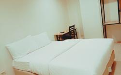 CLEAN AND AFFORDABLE | STUDIO MAKATI 202