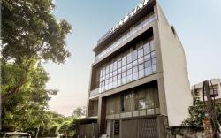 Saltstayz Select - Unitech Cyber Park