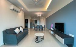 Ong Kim Wee 3BR Condo NearJonker 1002 By I Housing