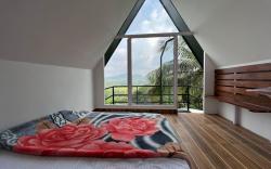 Casita Greens A-frame Hut