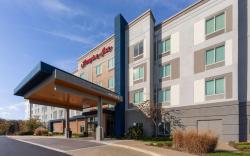 Hampton Inn by Hilton Nashville Airport Century Place