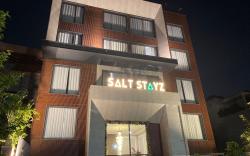 Saltstayz Premier - Cyber Hub