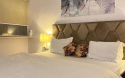 Entire 1BHK Penthouse with Private Terrace 4th Flr