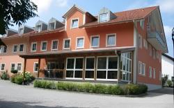 Hotel-Pension Scharl am Maibaum