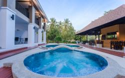 The Retreat Khaolak Resort