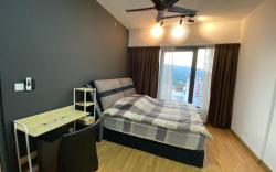 Tropicana 218 Macalister Georgetown M235 WL