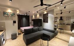 New York Studio @Hiranandani Thane