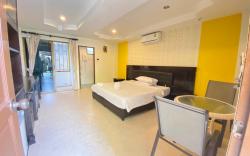 Hill Side Hotel