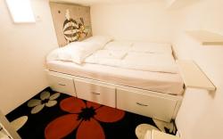 The fifth season bedroom privite Center apartment