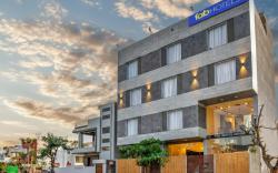 FabHotel The White Moon