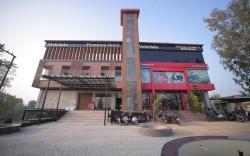 Mokshda Premium Hotel And Restaurant