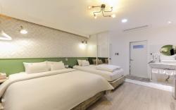 Hotel Yeogieutte Dongdaegu Station