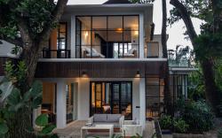 Martini Suites