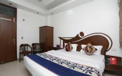 Hotel O Look Like Near Vishwa Vidyalaya Metro Station
