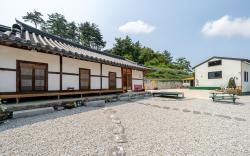 Gangneung ggabinejip hanok pension
