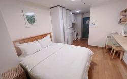Whouse-sinchon