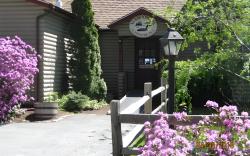 Alamoosook Lakeside Inn Orland
