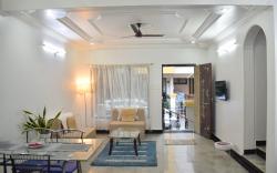 Pet Friendly Villa Near Airport+2KM+Bathtub+3BHK