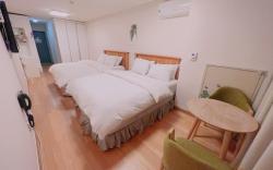 Whouse-sinchon