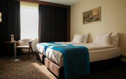 Teymur Continental Hotel & Convention Center