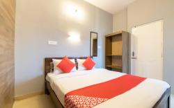 Hotel O Gold Inn Grey
